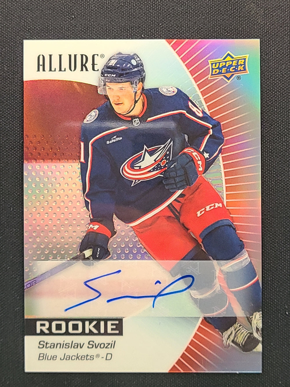 2023-24 Allure Red Rainbow Auto #145 Stanislav Svozil Columbus Blue Jackets