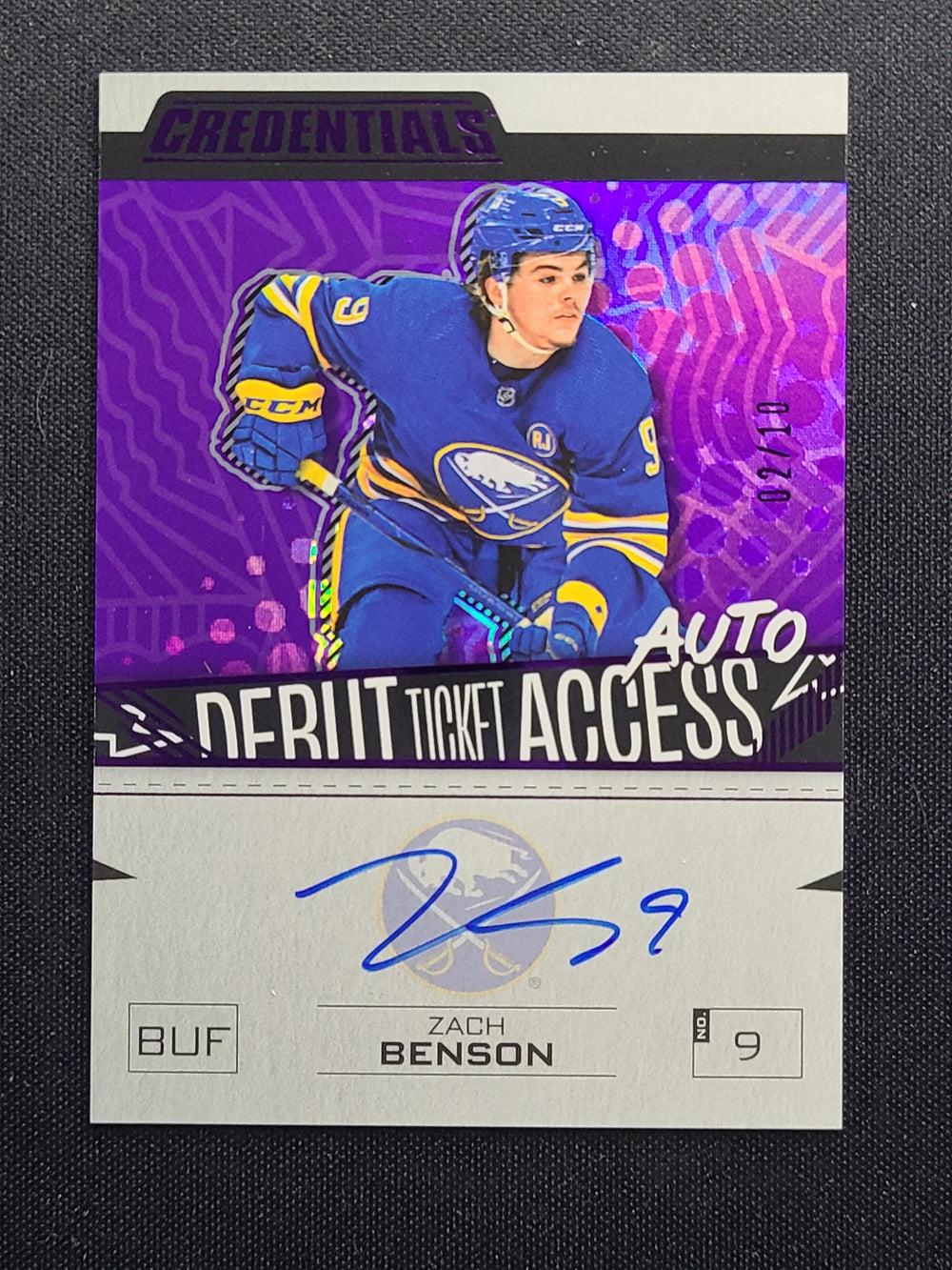 2023-24 Credentials Debut Ticket Access Auto Purple #DTAA-ZB Zach Benson Buffalo Sabres 2/10