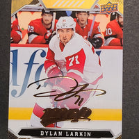 2019-20 MVP Gold Script #57 Dylan Larkin Detroit Red Wings